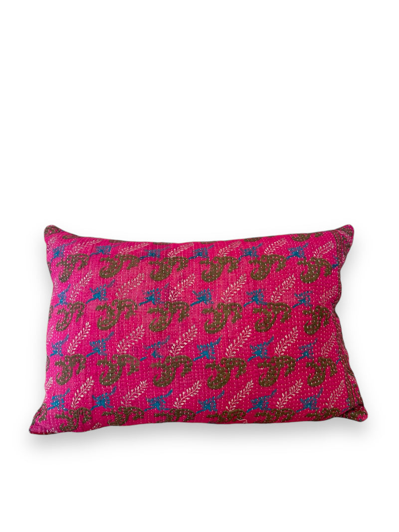 Kantha cushion 01