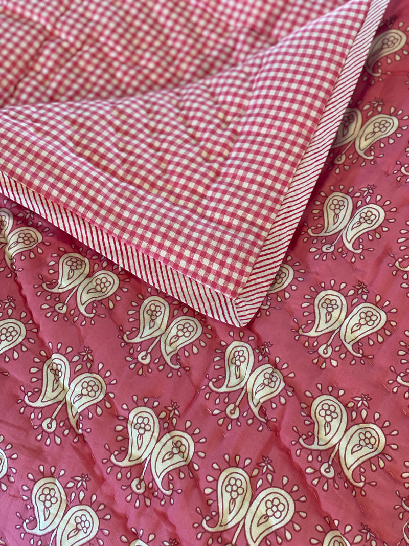 Block Printed Quilt - Pink Paisley