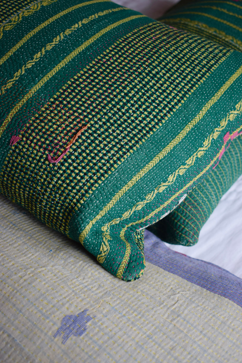 Kantha Cushion 02