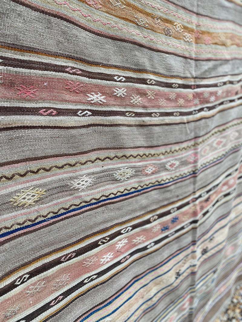 VINTAGE TURKISH KILIM - STRIPES