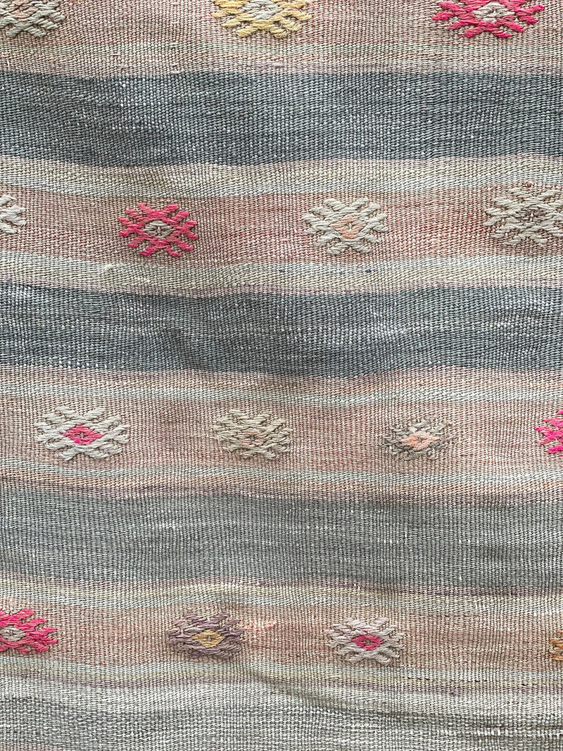 VINTAGE TURKISH KILIM - STARBURSTS