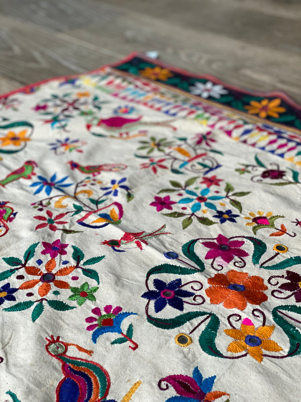 ANTIQUE INDIAN EMBROIDERY 4