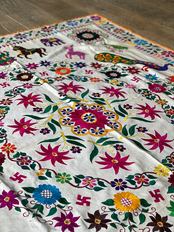 ANTIQUE INDIAN EMBROIDERY 10