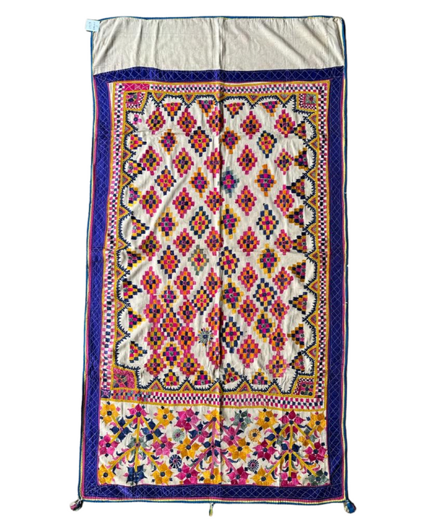 ANTIQUE INDIAN EMBROIDERY 5